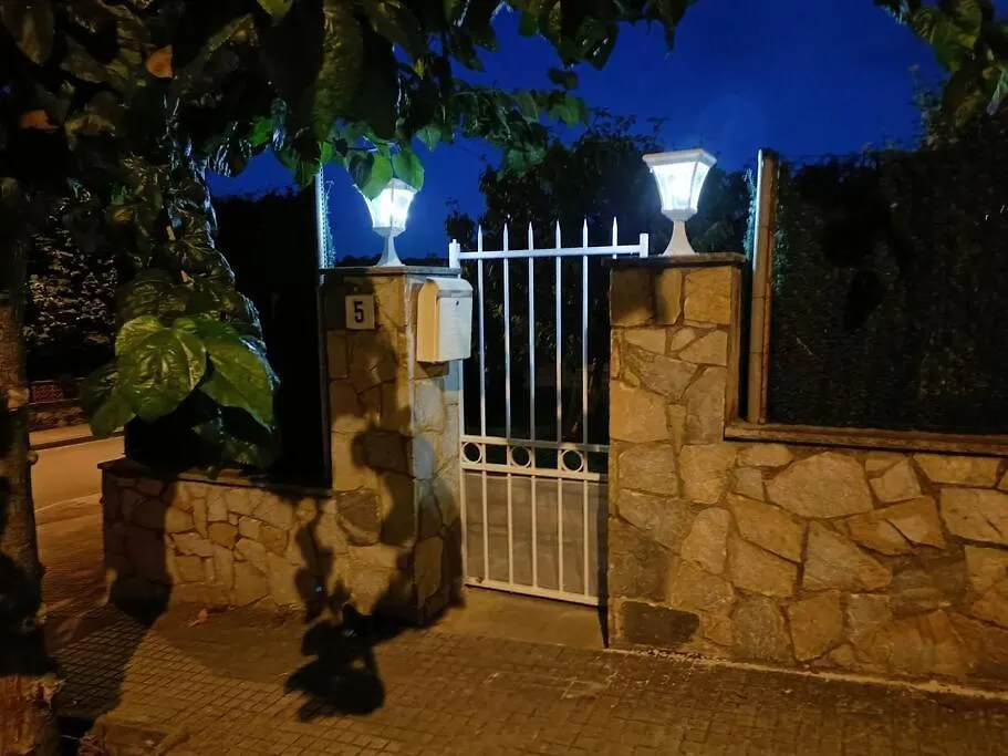 Casa Con Jardin Y Piscina Privada. Villa Santa Eulalia de Ronsana 0*,  Spain